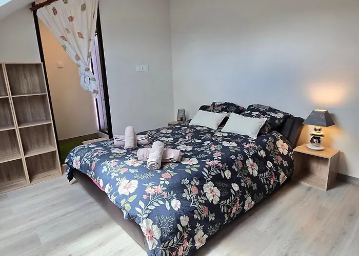 Chez Emilien 3 3 Salles D'eau 8 Couchages Сasa de vacaciones *